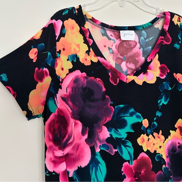 Sew In Love Women’s Purple and Pink Floral Short Sleeve Top - Picture 5 of 7